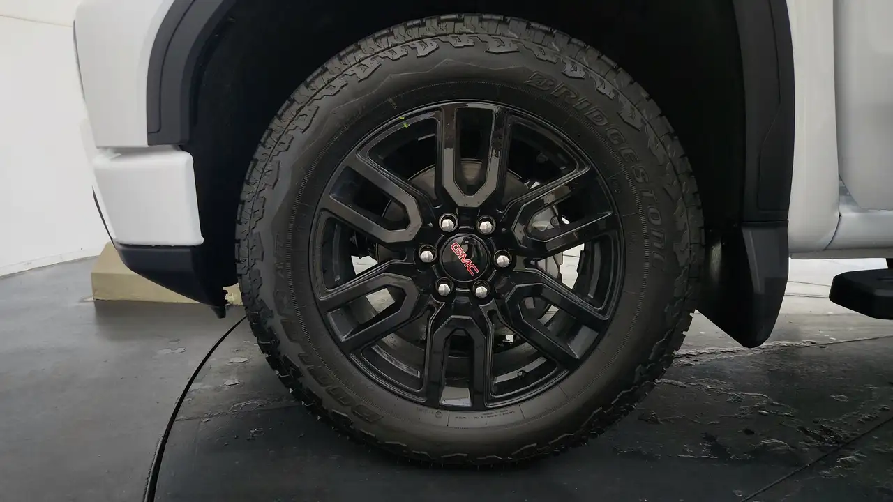 GMC Sierra 1500 photo GMC Sierra 1500
