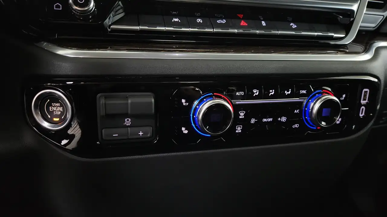 GMC Sierra 1500 photo GMC Sierra 1500