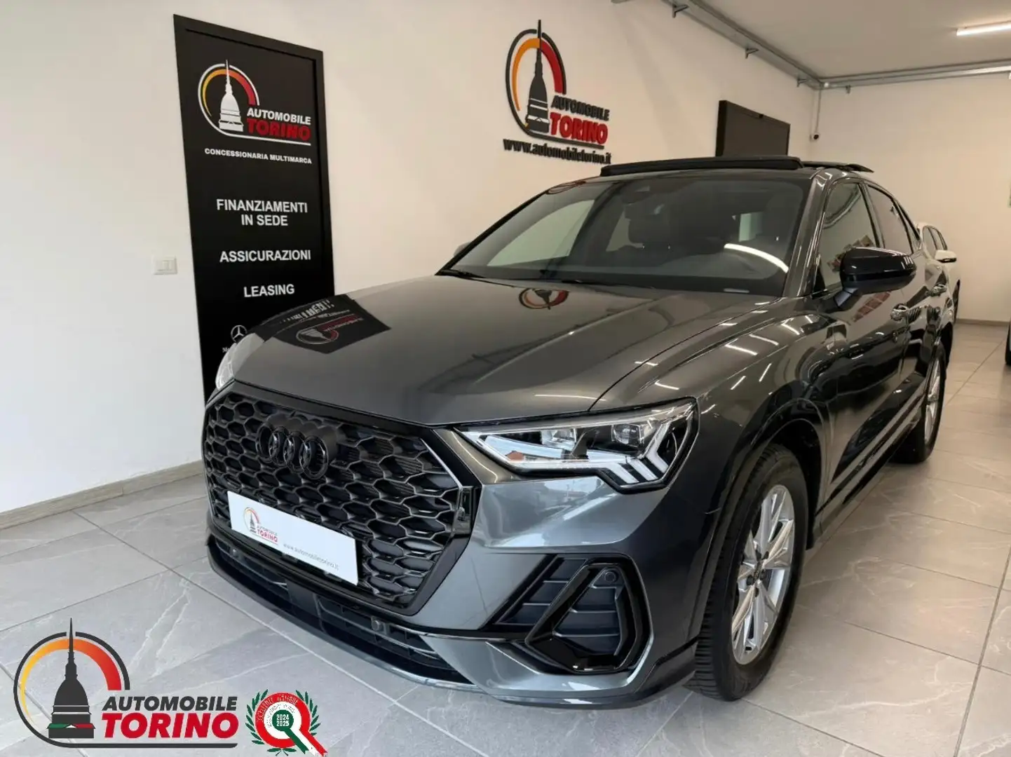 Audi Q3 35 TFSI S tronic S line edition TETTO Grigio - 1