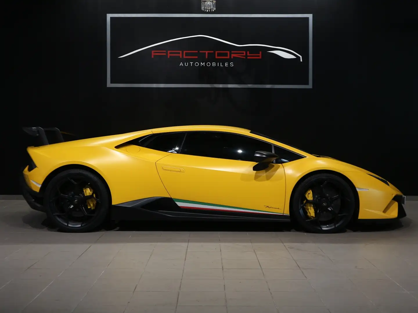 Lamborghini Sonstige 5.2 640 PERFORMANTE Gelb - 2