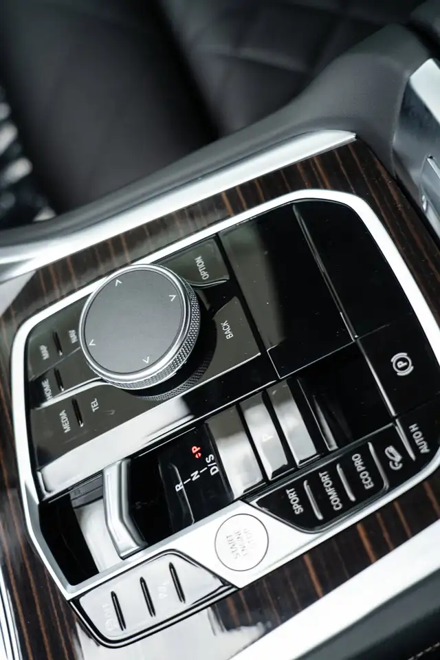 BMW X6 снимка BMW X6