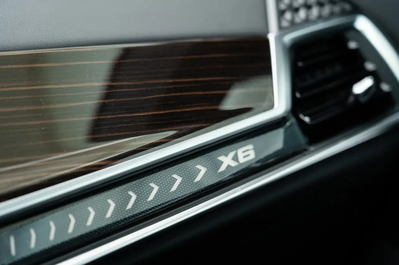 BMW X6 снимка BMW X6
