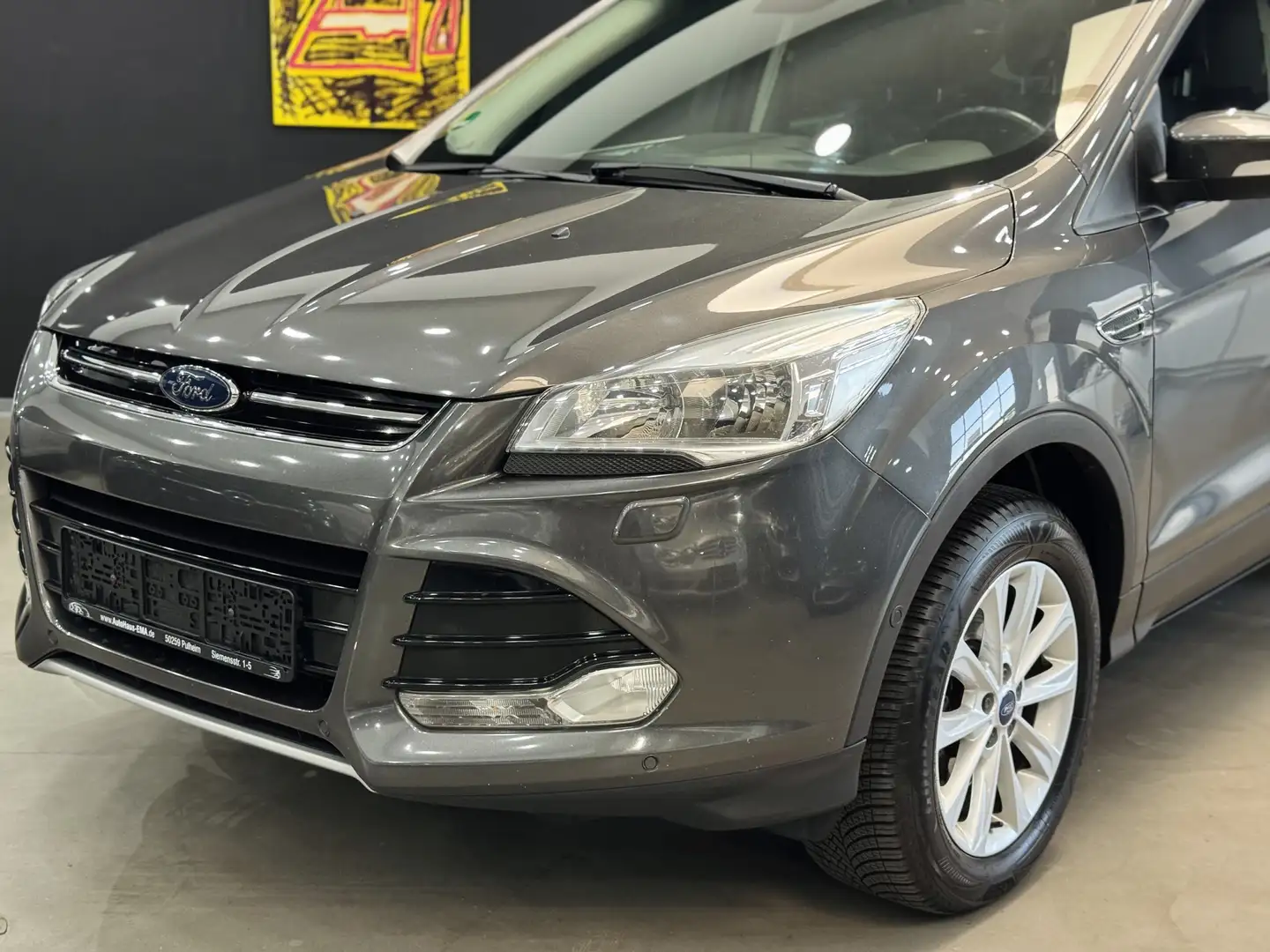 Ford Kuga Titanium*4x4 Allrad*AHK*TÜV 05/27*NAVI*SitzH* Grau - 2