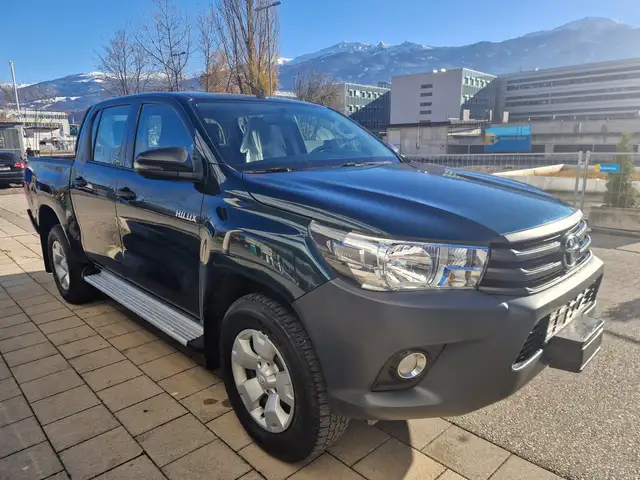 Toyota Hilux 2.4D 4x4-Seilwinde-Pickerl neu!3 Stück Lagernd!