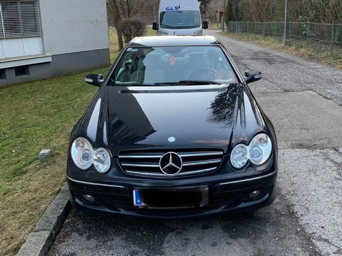 Mercedes-Benz CLK 320 CLK 320 Avantgarde CDI Aut. Avantgarde Schwarz - 1