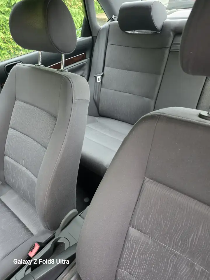 Audi A4 1.8, foto 2