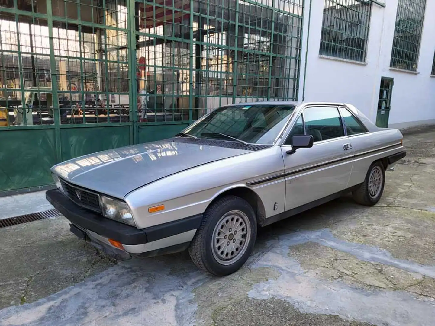 Lancia Gamma Gamma 2000 Coupè I Serie – SUMMER PRICE Silber - 1