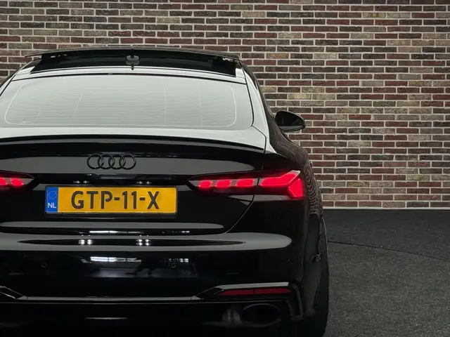 Audi RS5 view 21