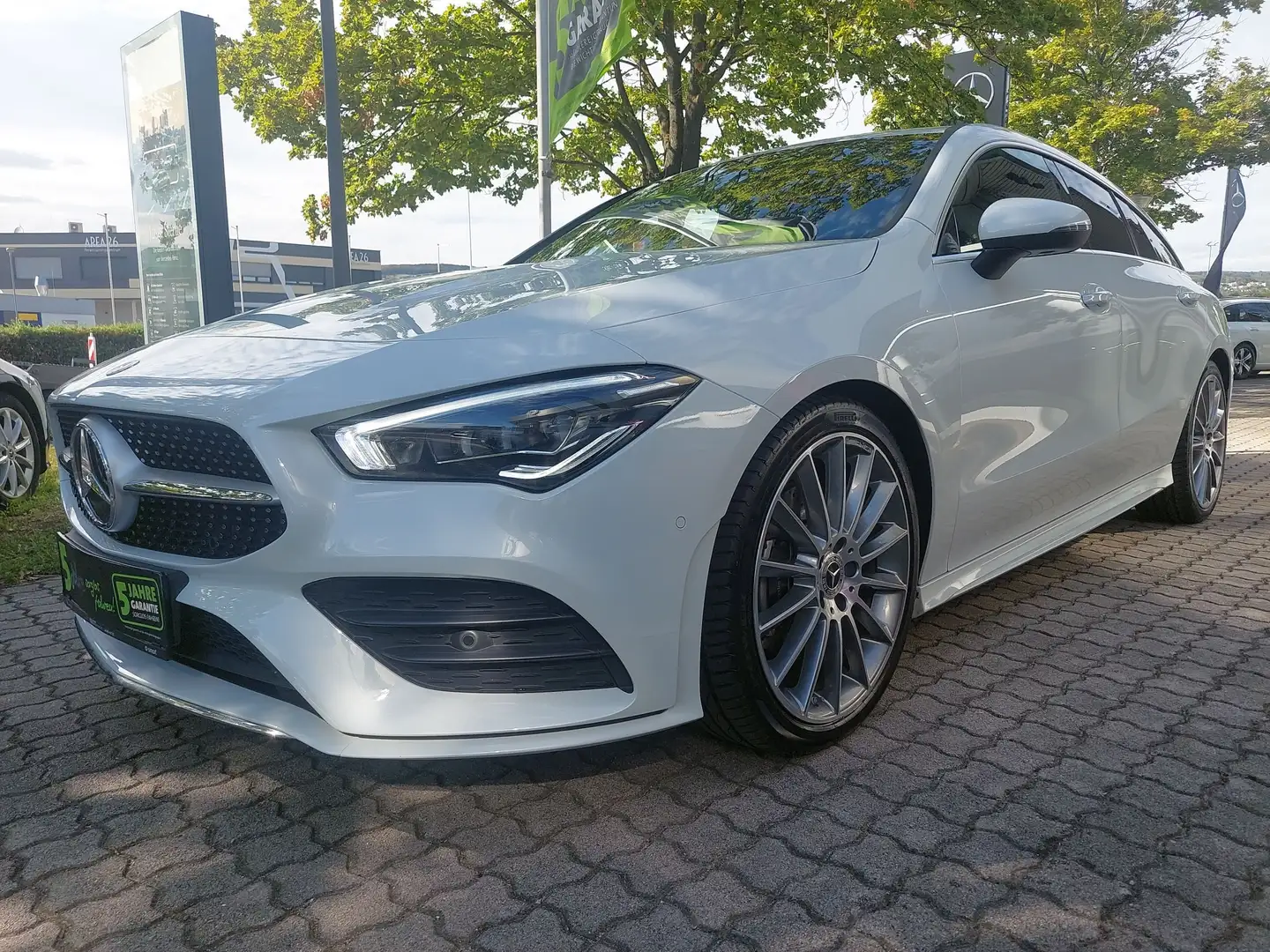Mercedes-Benz CLA 200 CLA 200 SB AMG-Line Premium Weiß - 2