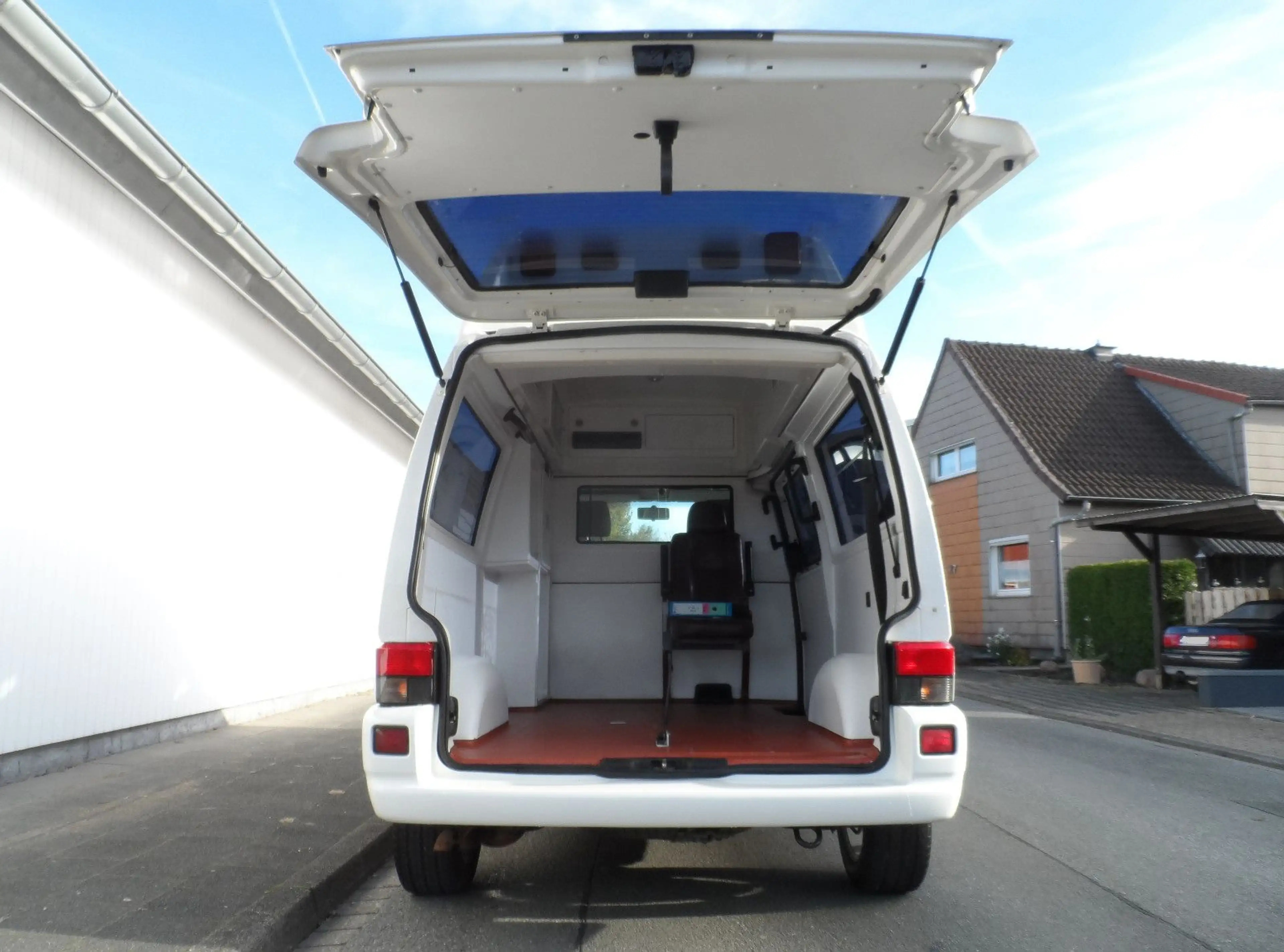 Volkswagen T4 Hochdach 2,5l TDi Klima ZV Doppelairbag 1. Hd — photo 10