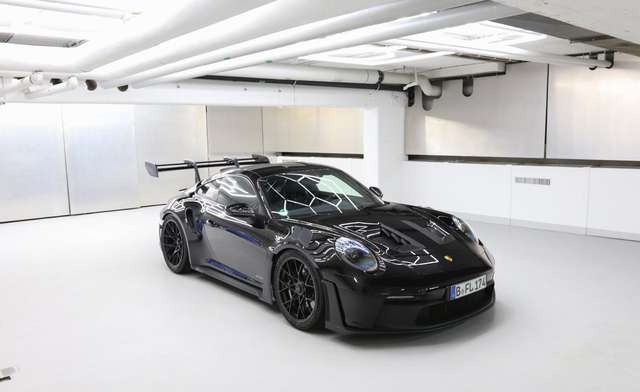 Porsche 992 GT3 RS PCCB Lift Matrix Bose