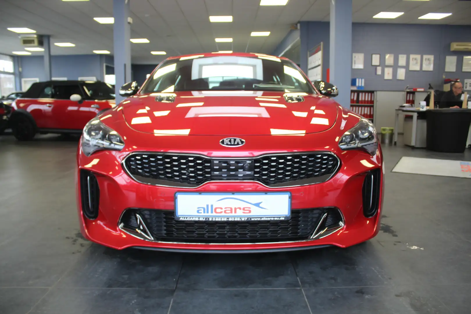 Kia Stinger 3.3 T-GDI AWD GT Червоний - 2