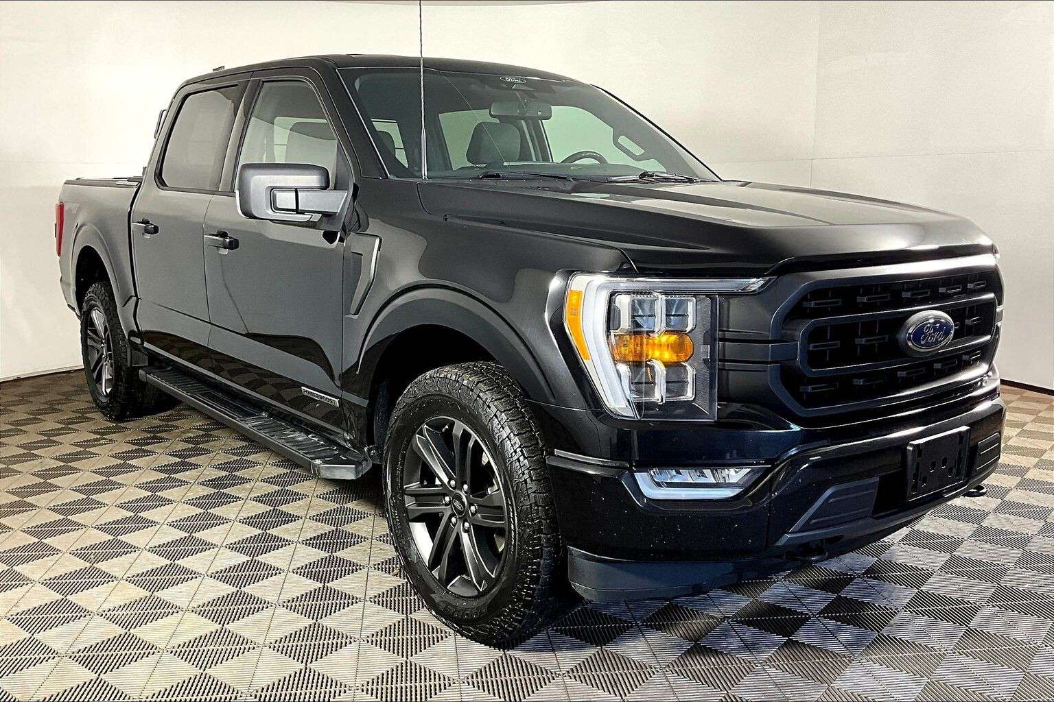 used 2022 Ford F-150 car, priced at $34,998