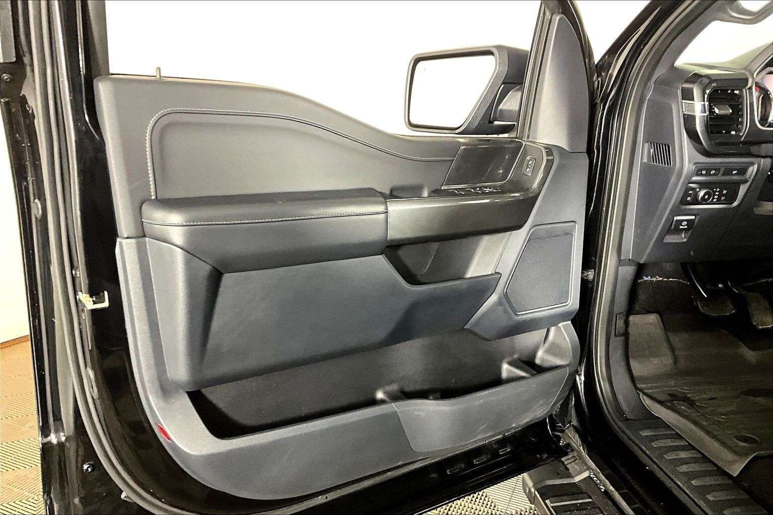 used 2022 Ford F-150 car, priced at $34,998