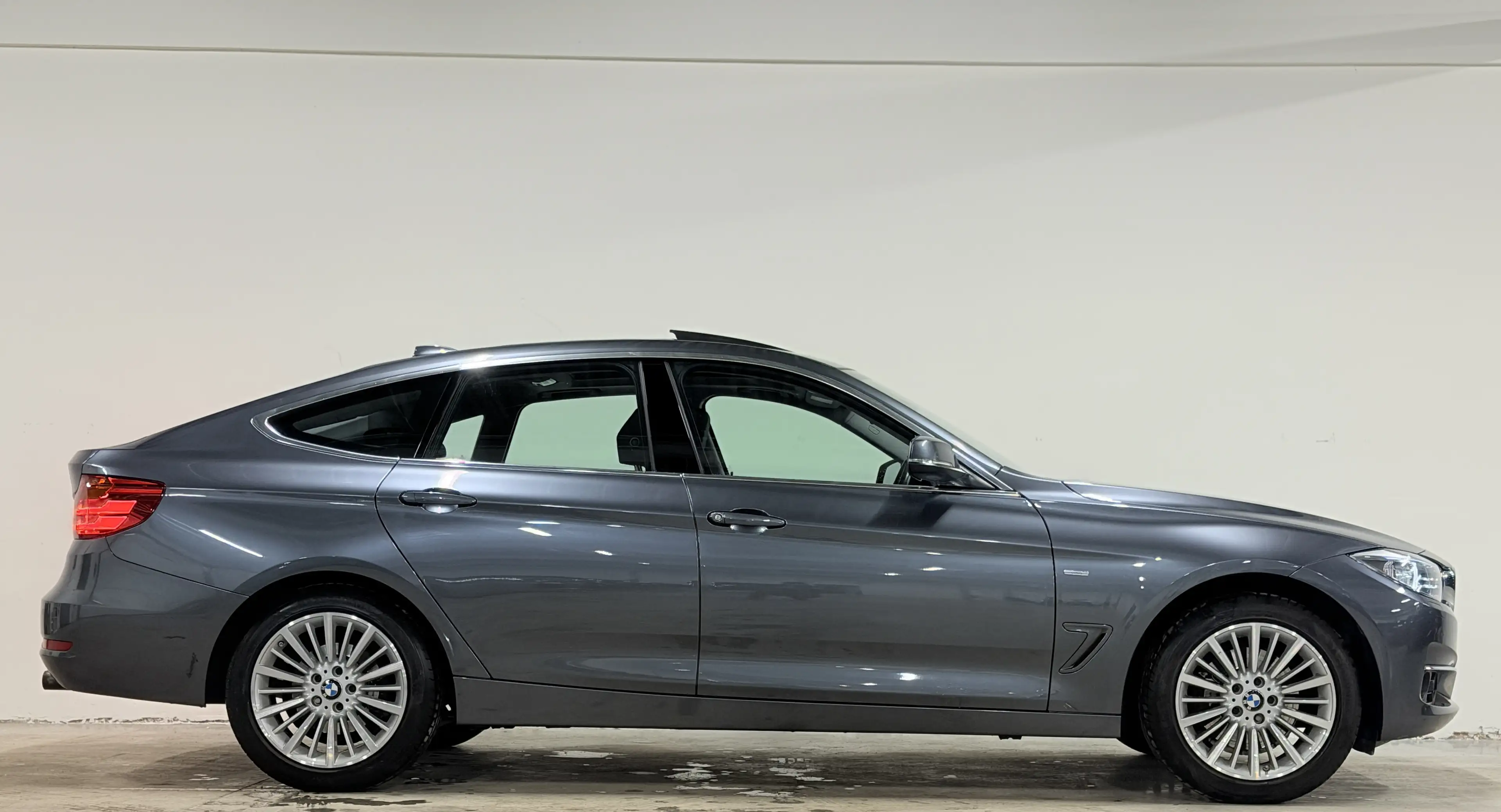 BMW 328 Gran Turismo 328iAs xDrive Luxury Line — photo 5