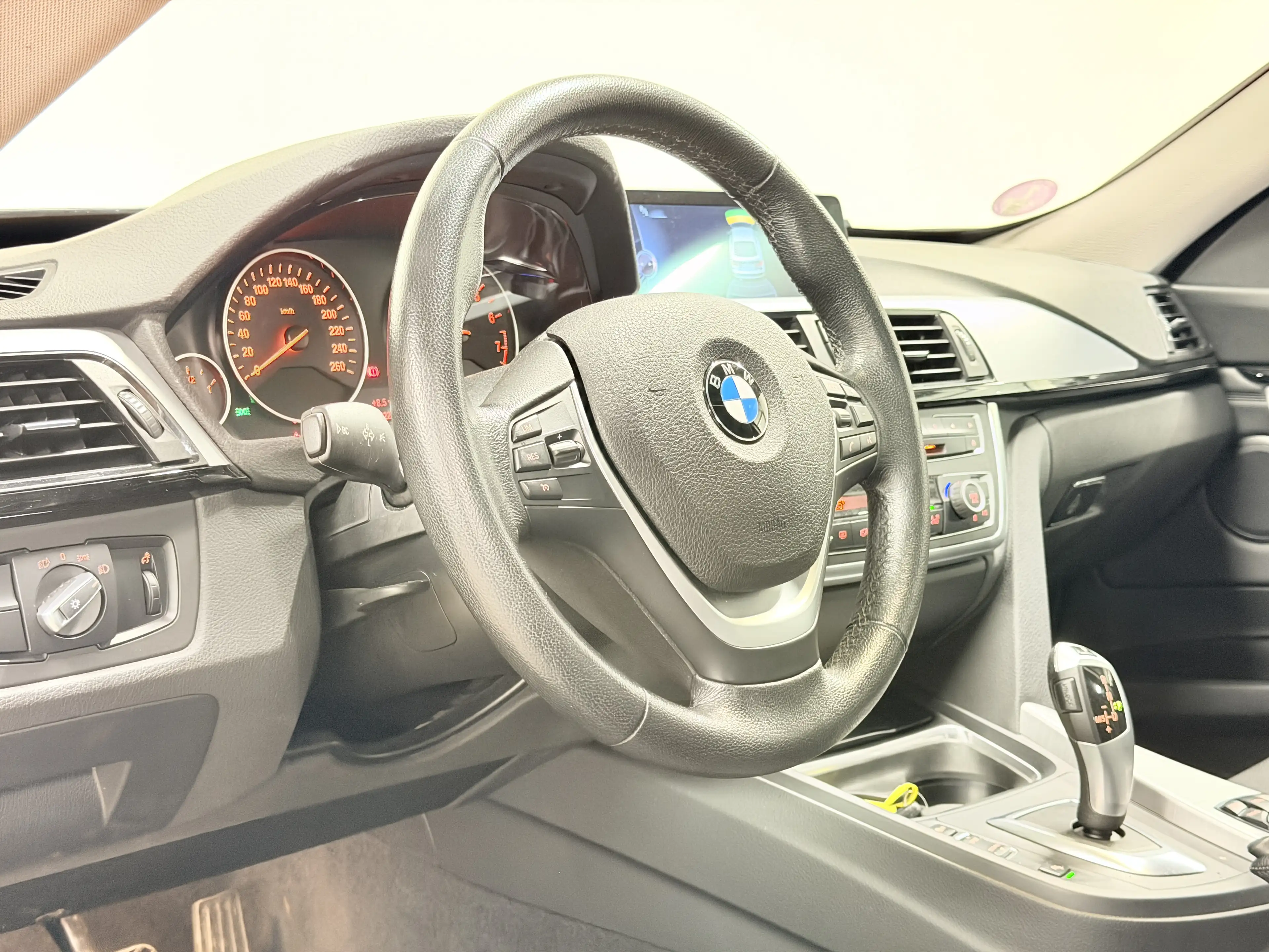 BMW 328 Gran Turismo 328iAs xDrive Luxury Line — photo 9