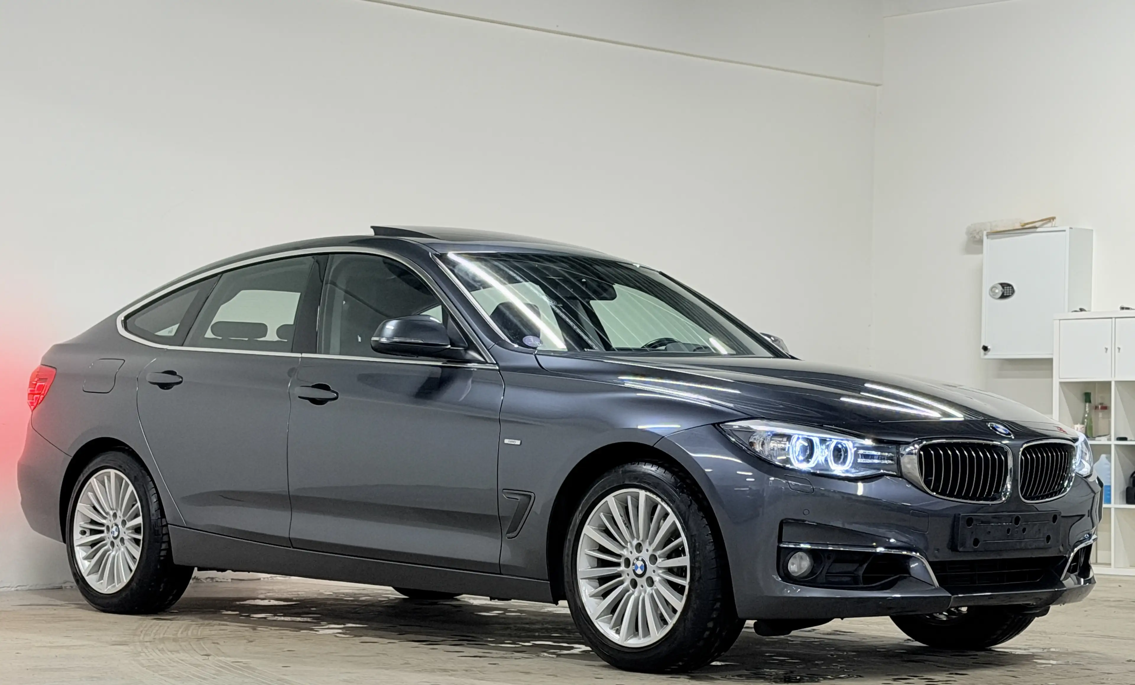 BMW 328 Gran Turismo 328iAs xDrive Luxury Line — photo 3