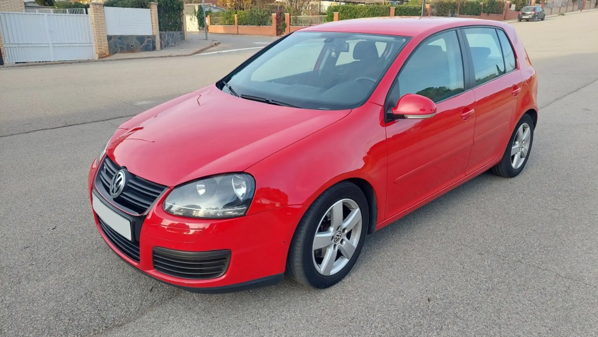 Volkswagen Golf 2.0TDI GT Sport Rojo - 2