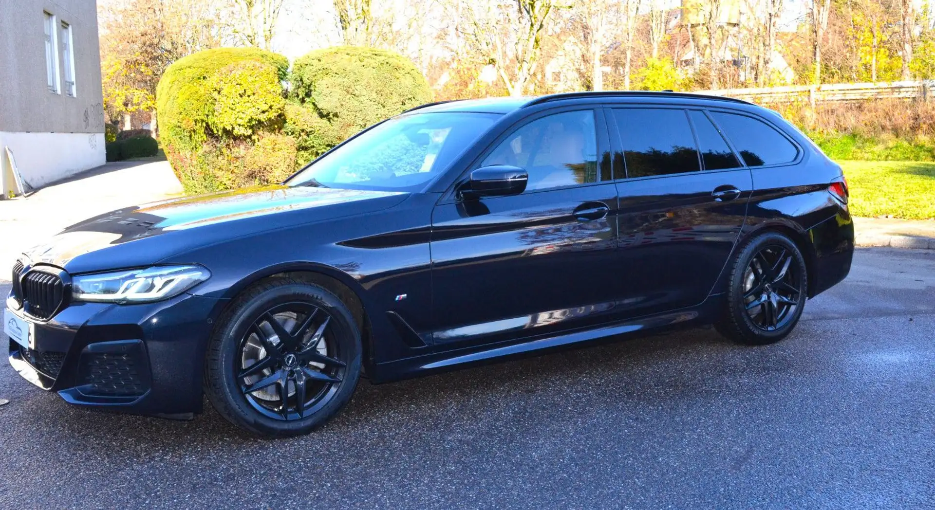 BMW 520 Touring d xDrive M Sport TOP Zustand Schwarz - 2