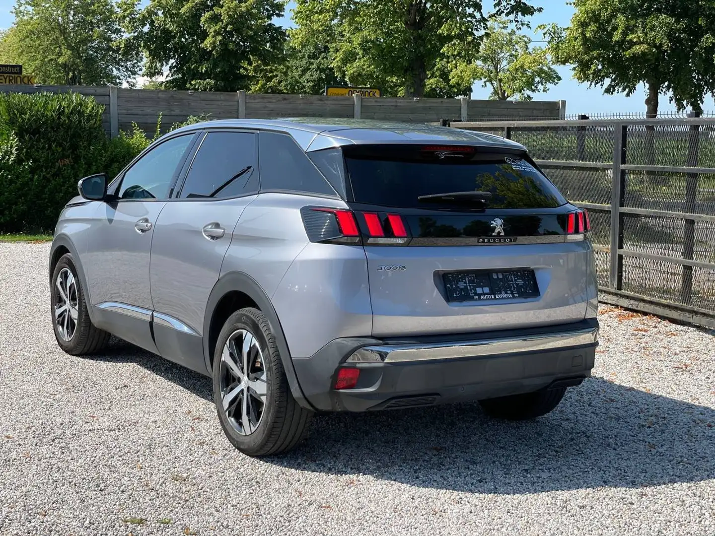 Peugeot 3008 Automaat/Navi/Camera/E6dISC/Garantie/*** Gris - 2