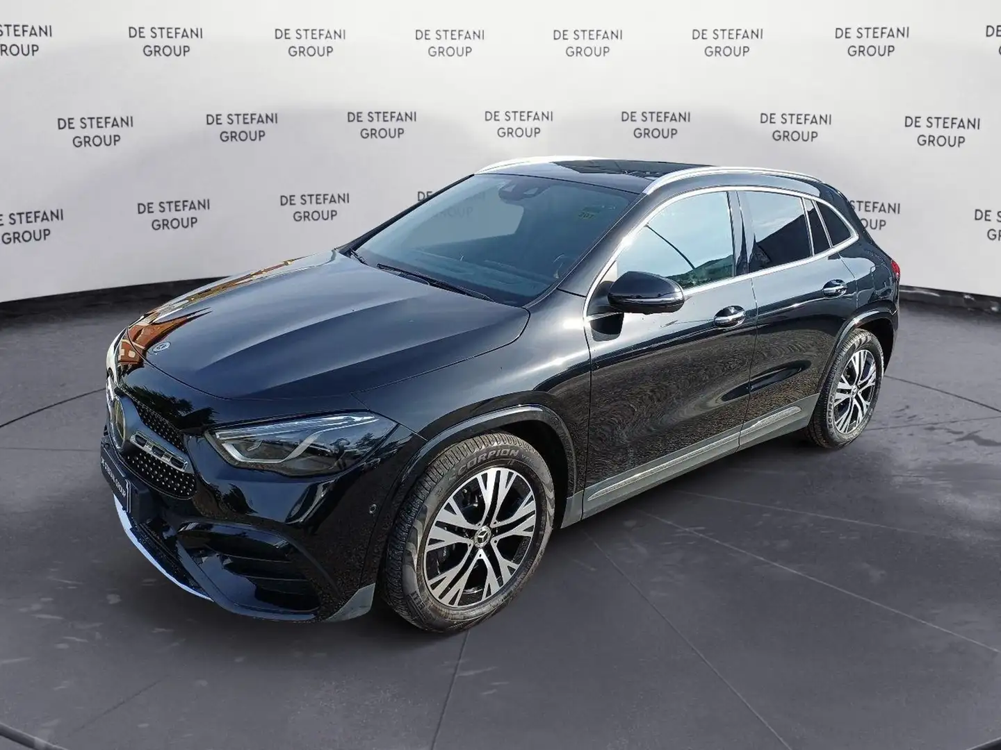 Mercedes-Benz GLA 200 GLA 200 d 4Matic AMG Line Premium Plus Schwarz - 1