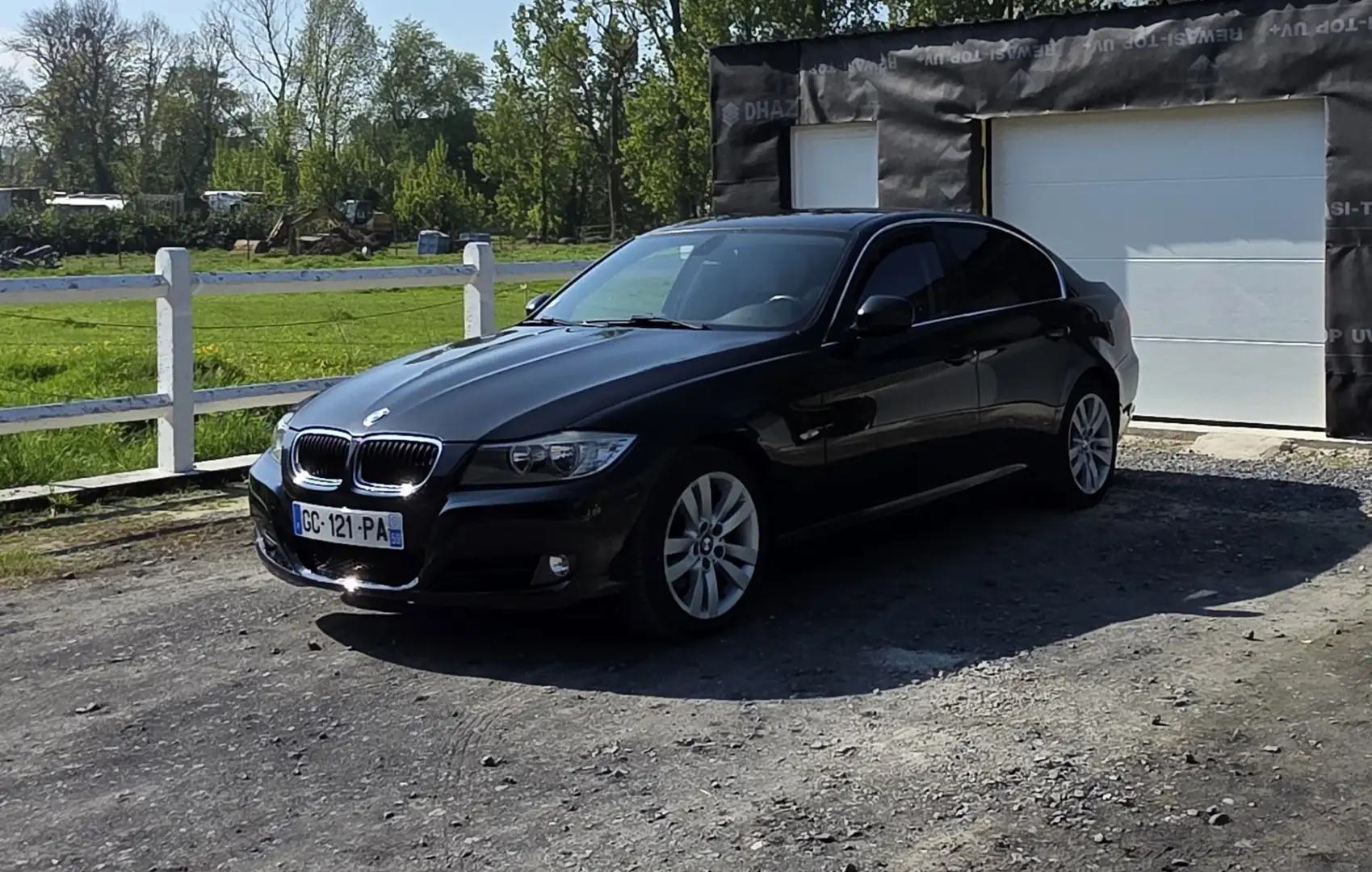 BMW 318 318d 143 ch Luxe - 2