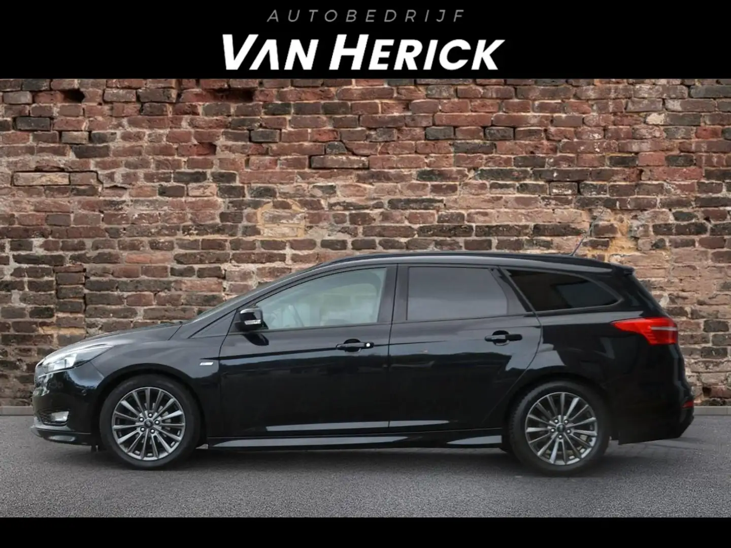 Ford Focus Wagon 1.0 ST-line 125PK | Navigatie | Cruise | Net Negro - 2