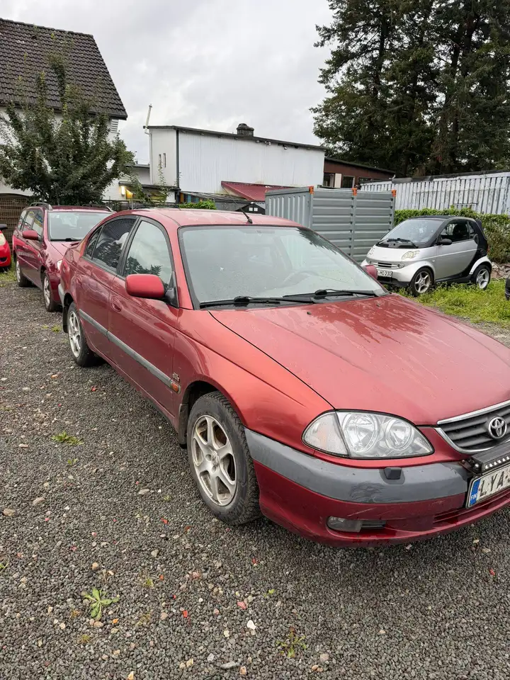 Toyota Avensis 2.0 D4D, foto 3