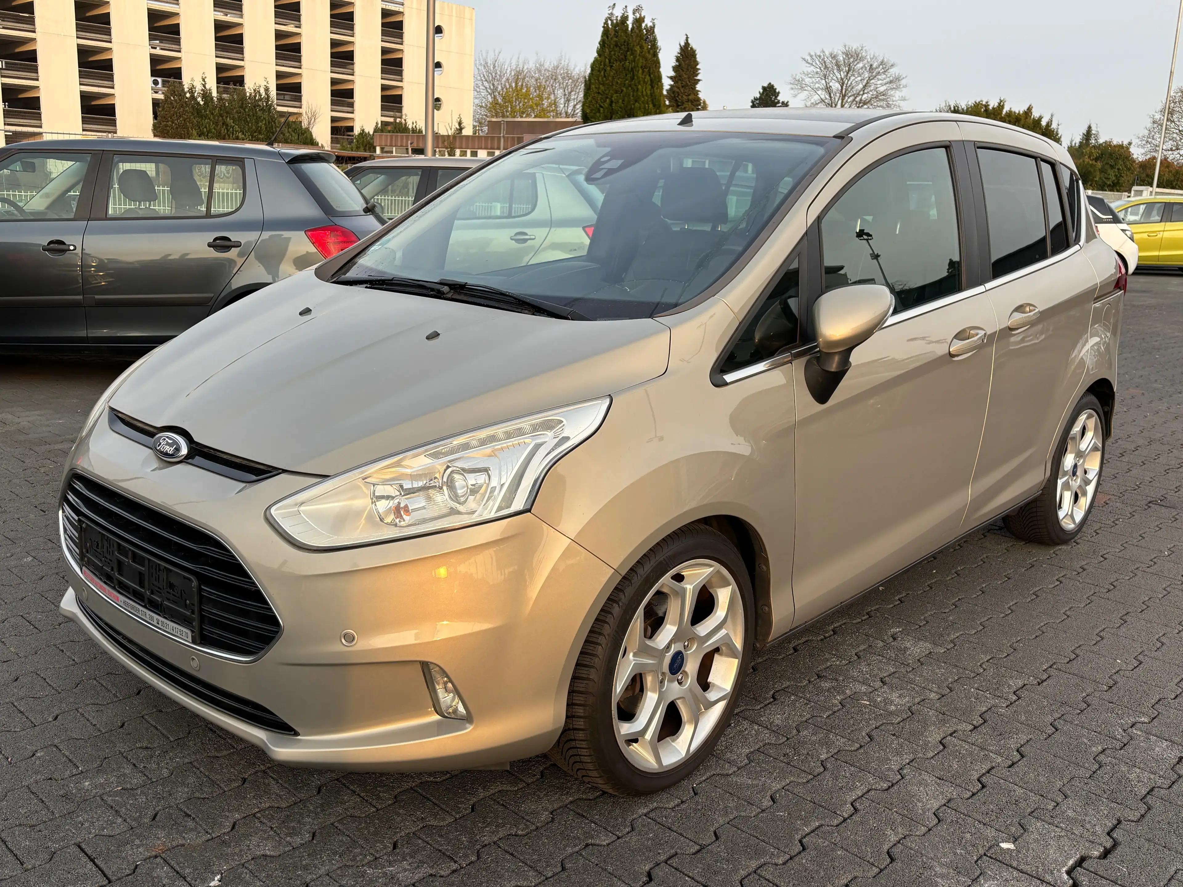 Ford B-Max Titanium/Panorama/ALU/SHZ/Keyfree — photo 2