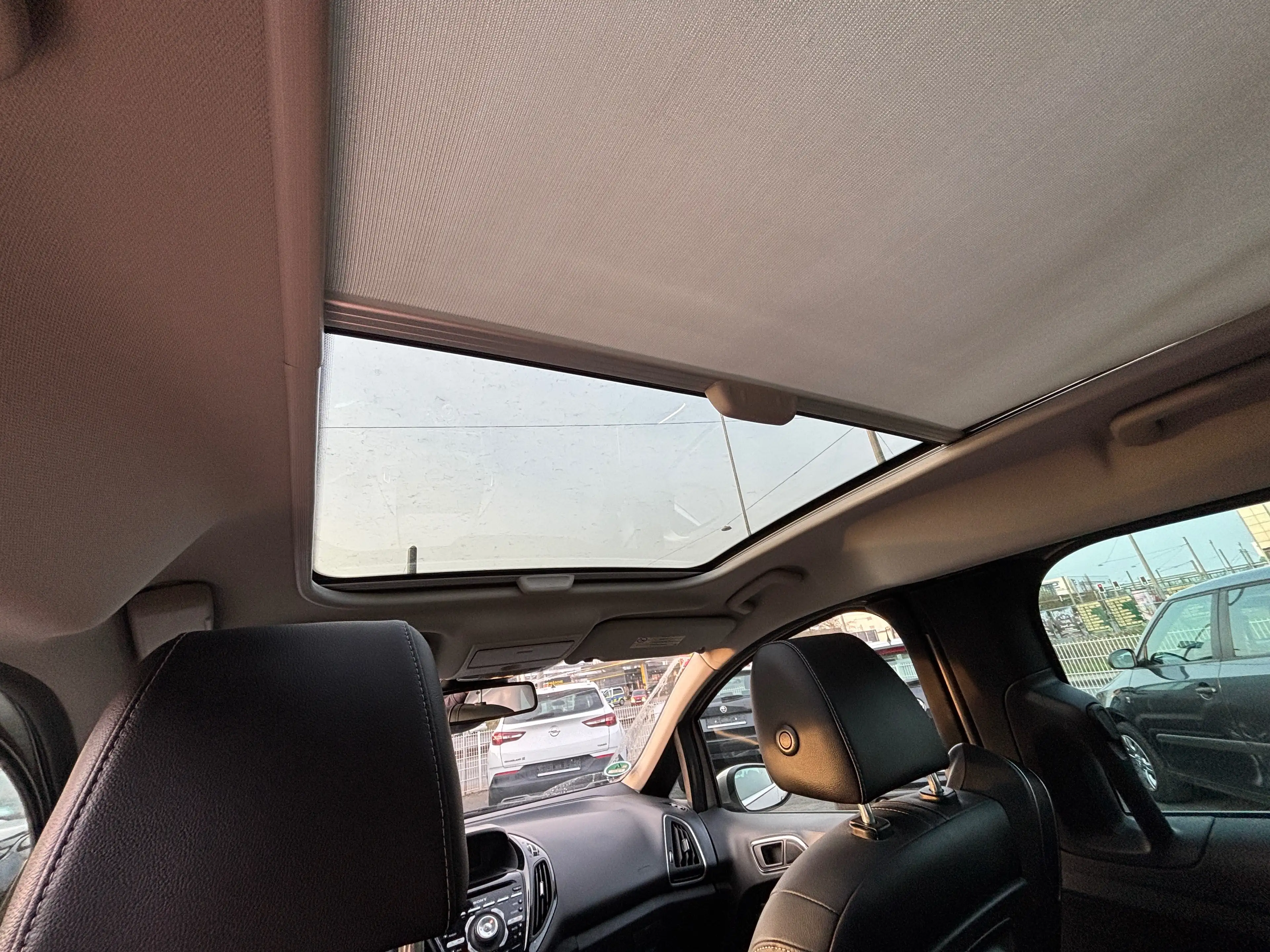 Ford B-Max Titanium/Panorama/ALU/SHZ/Keyfree — photo 15