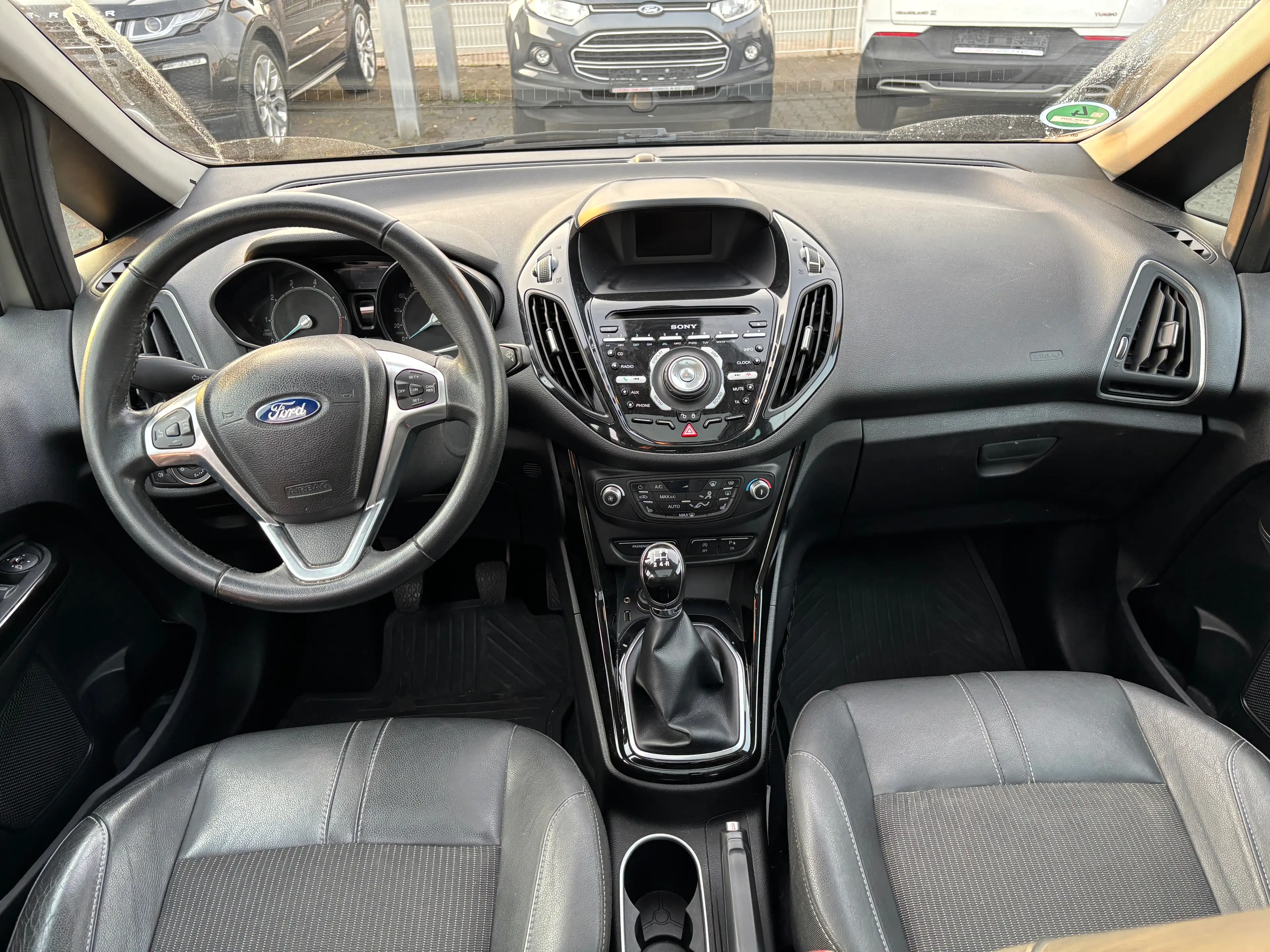 Ford B-Max Titanium/Panorama/ALU/SHZ/Keyfree — photo 10