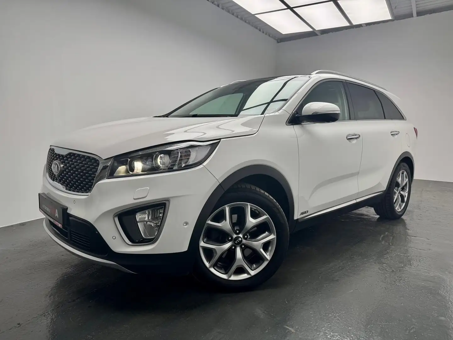 Kia Sorento Platinum Edition 4WD 2.2+360°+PANO+XENON Weiß - 1