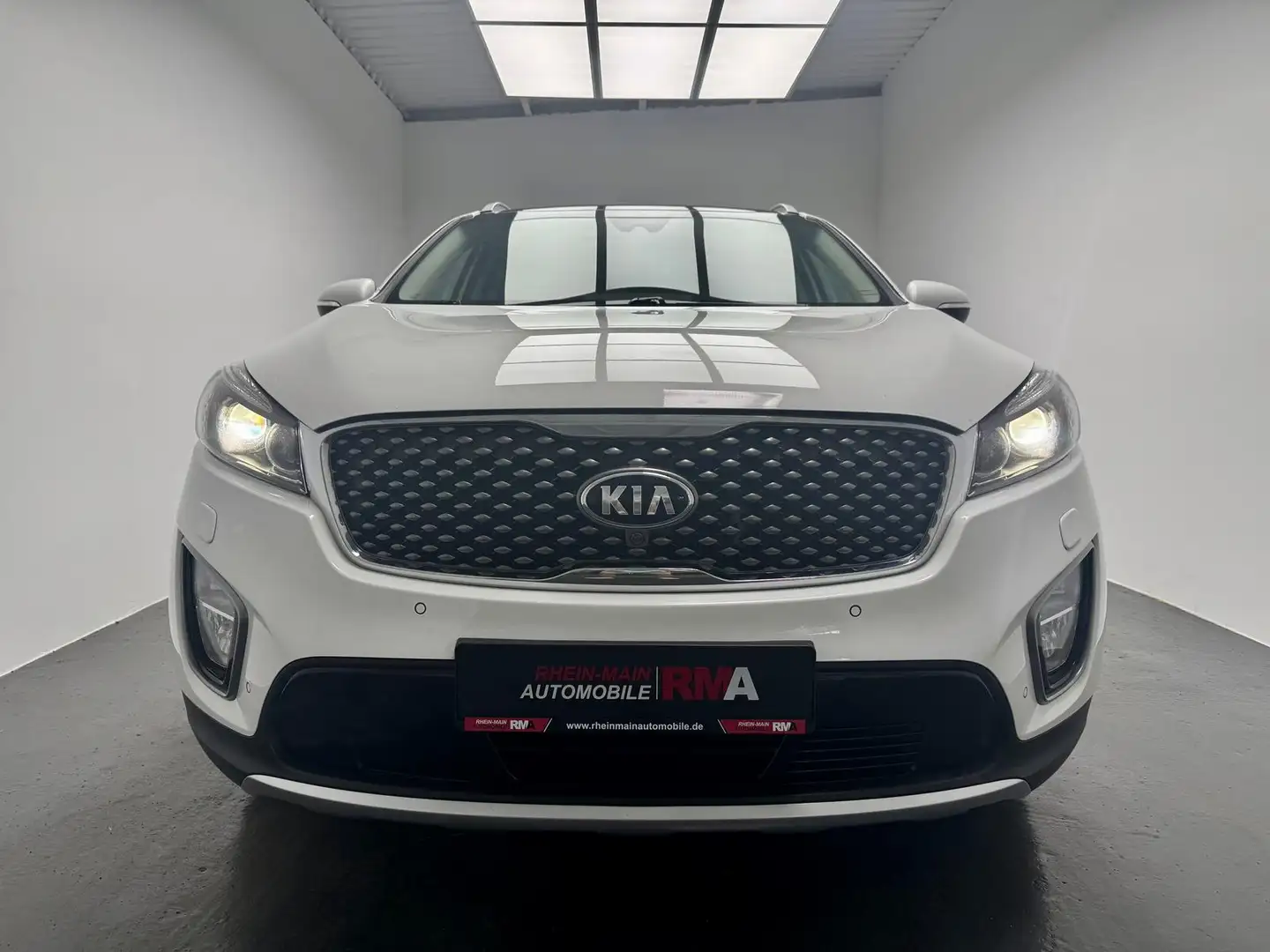 Kia Sorento Platinum Edition 4WD 2.2+360°+PANO+XENON Weiß - 2