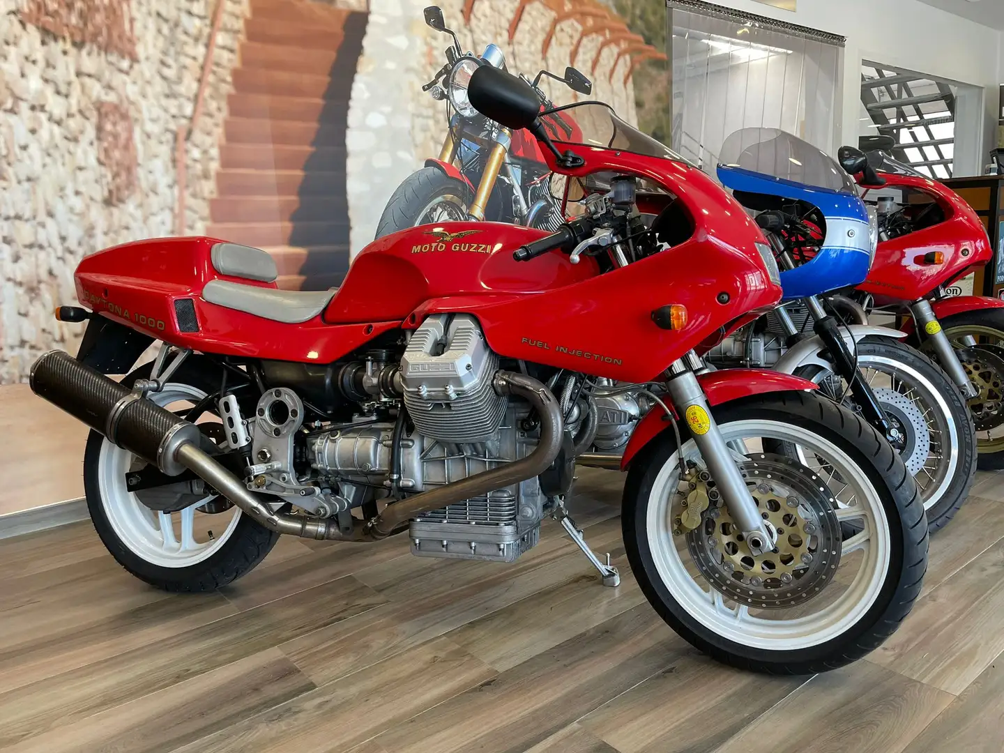 Moto Guzzi 1000 Daytona Rojo - 2