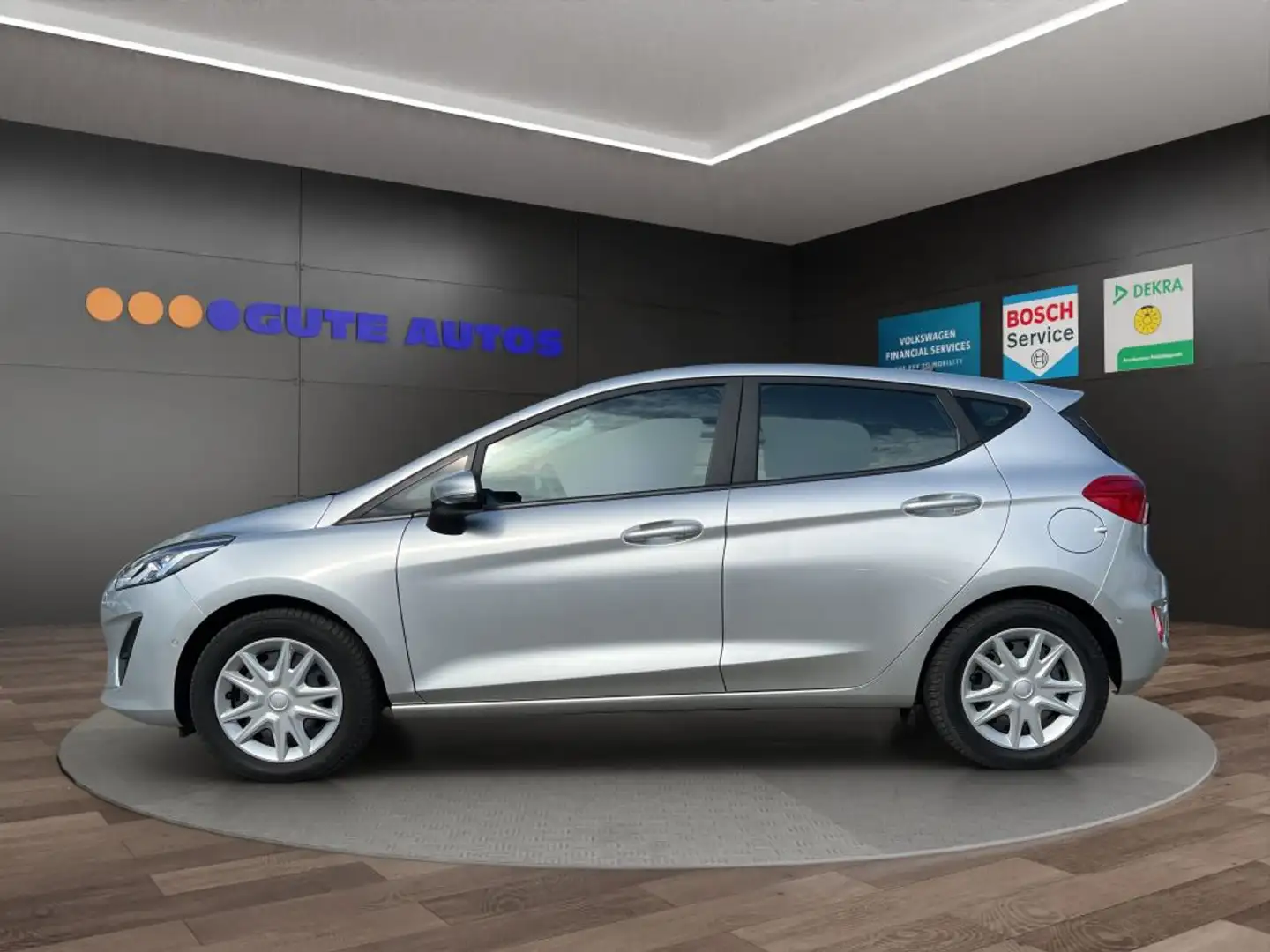 Ford Fiesta Fiesta 1.1 S&S COOL&CONNECT *NAVI*LED* Silber - 2