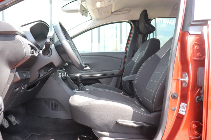 Dacia Jogger Extreme+, Navi, AHK, Klimaauto. — photo 10