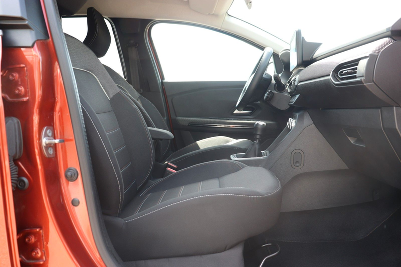 Dacia Jogger Extreme+, Navi, AHK, Klimaauto. — photo 14