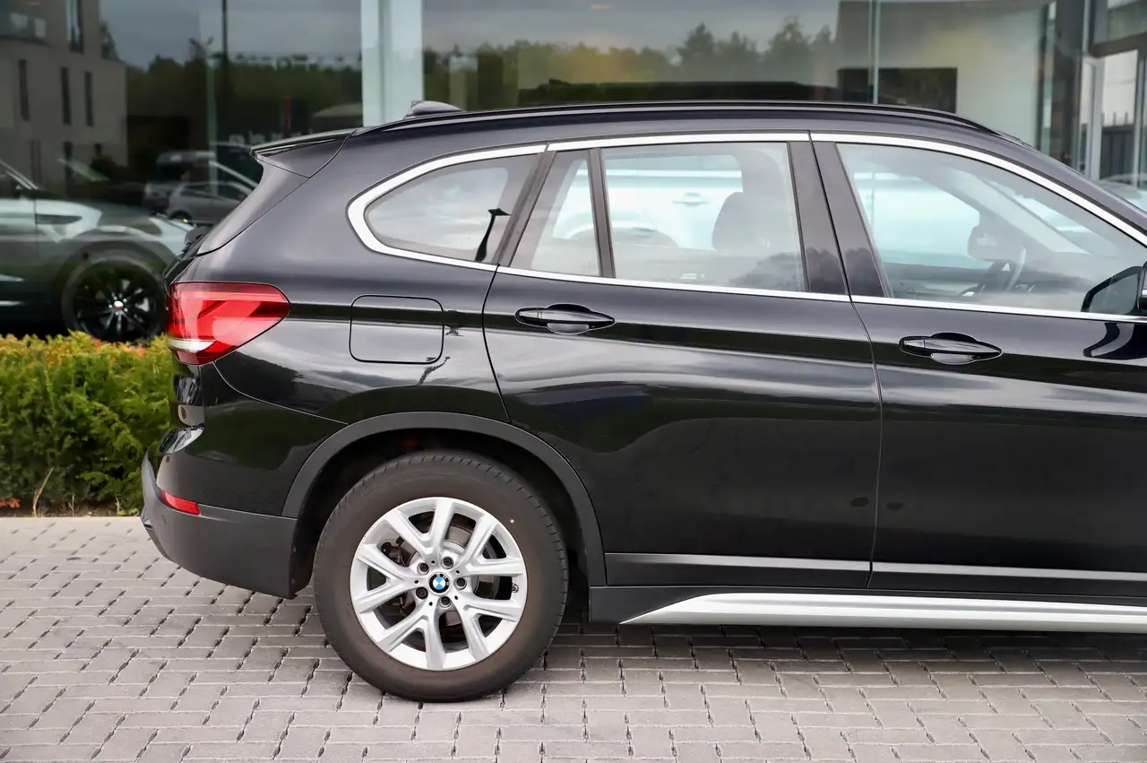 BMW X1 sDrive18 1.5iA LED Cruise Leder DAB Navi Zetelverwarming Ambient Lane Assist ..., миниатюра 8