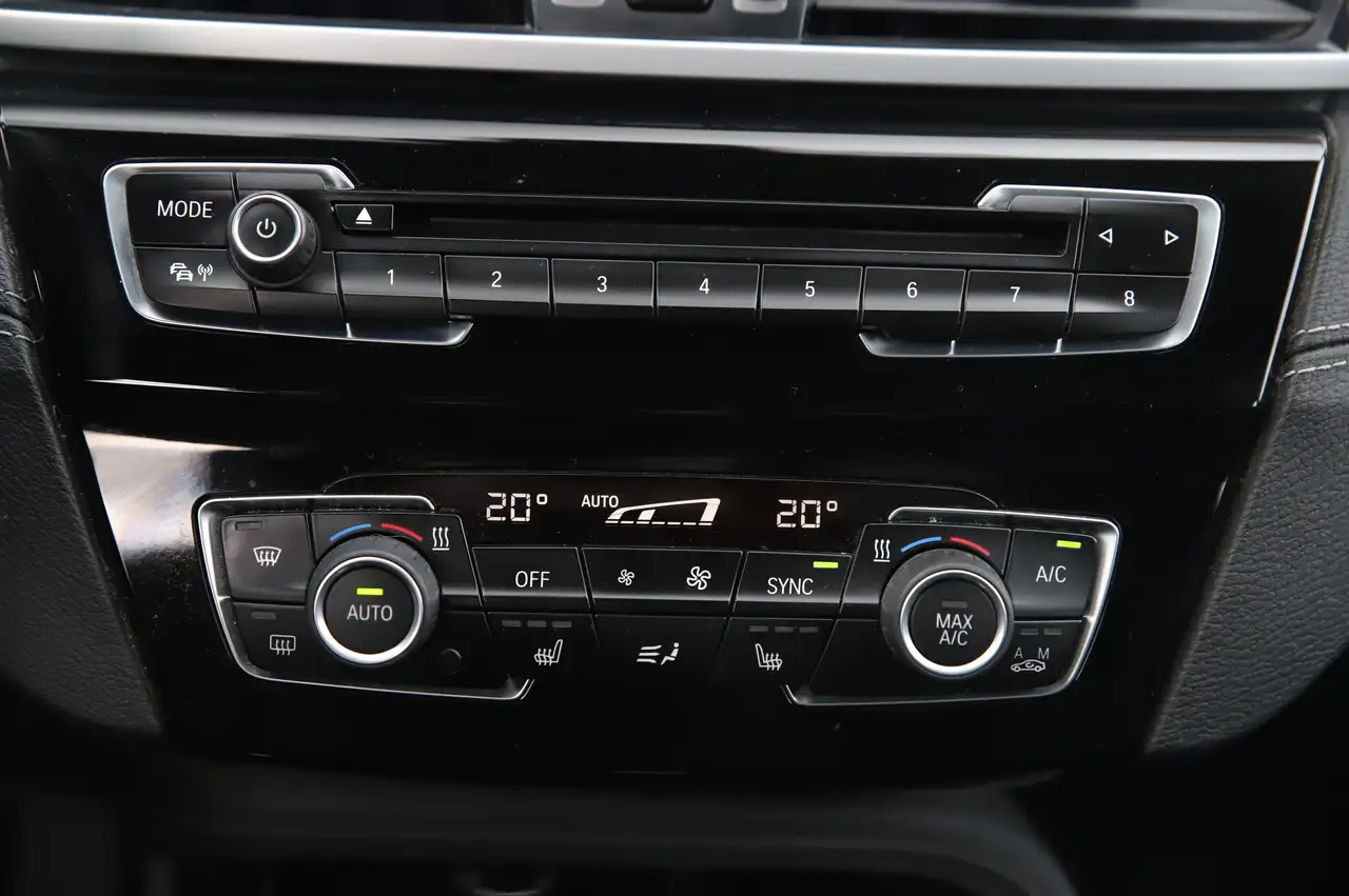 BMW X1 sDrive18 1.5iA LED Cruise Leder DAB Navi Zetelverwarming Ambient Lane Assist ..., миниатюра 18