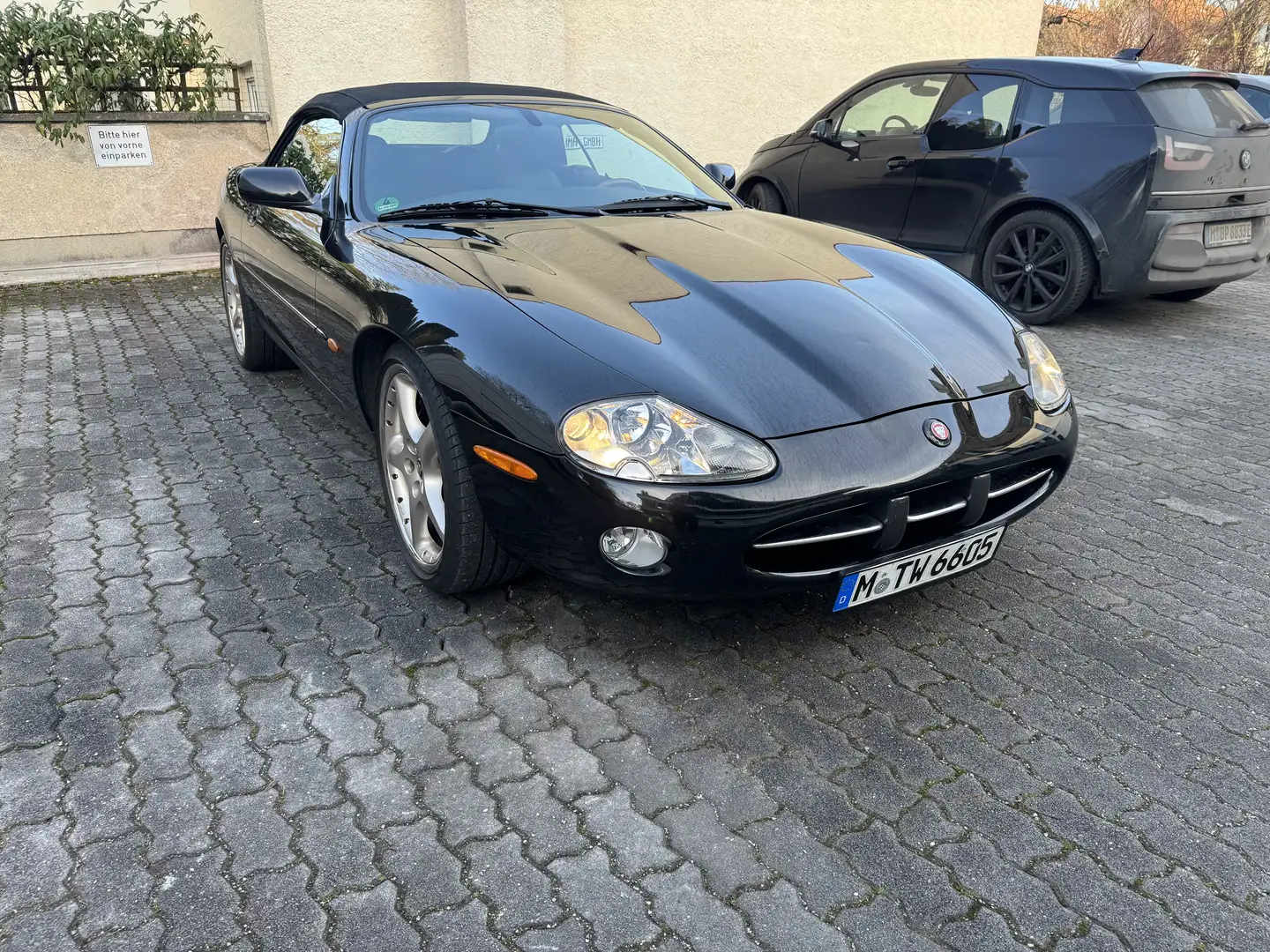 Jaguar XK8 Cabriolet Schwarz - 1