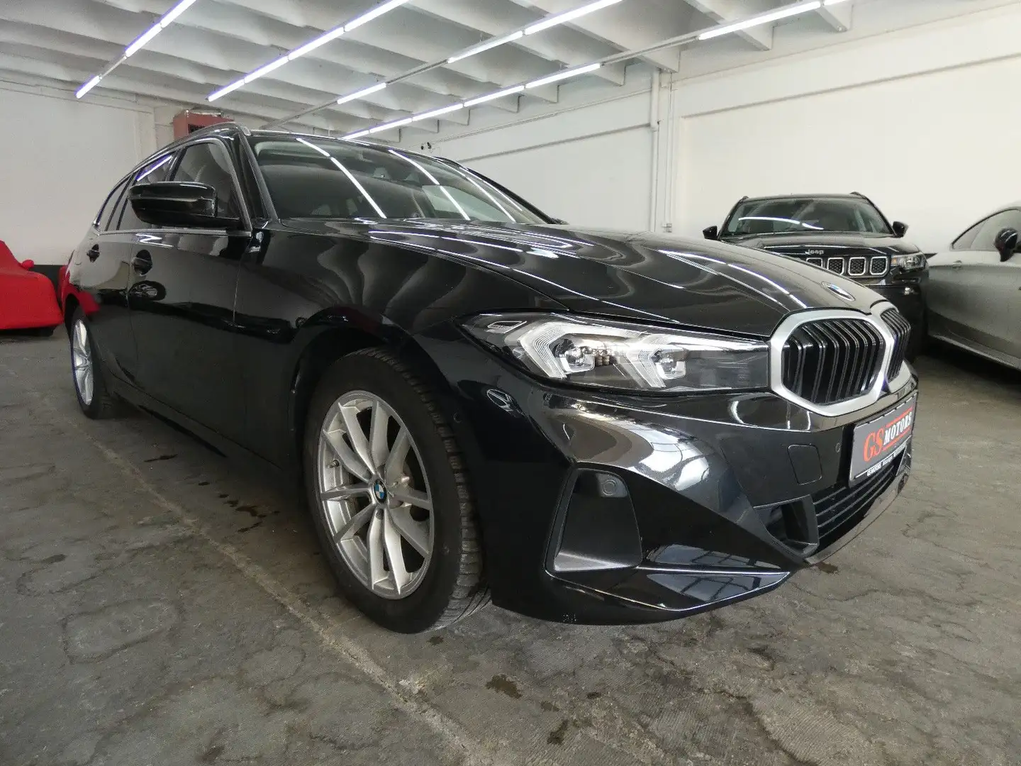 BMW 318 d touring*NAVI*LED*LIVE COCKPIT Schwarz - 1