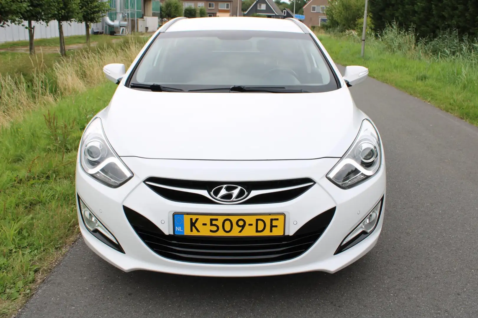 Hyundai i40 Wagon 1.6 GDI Blue Business Edition Navigatie Wit - 2