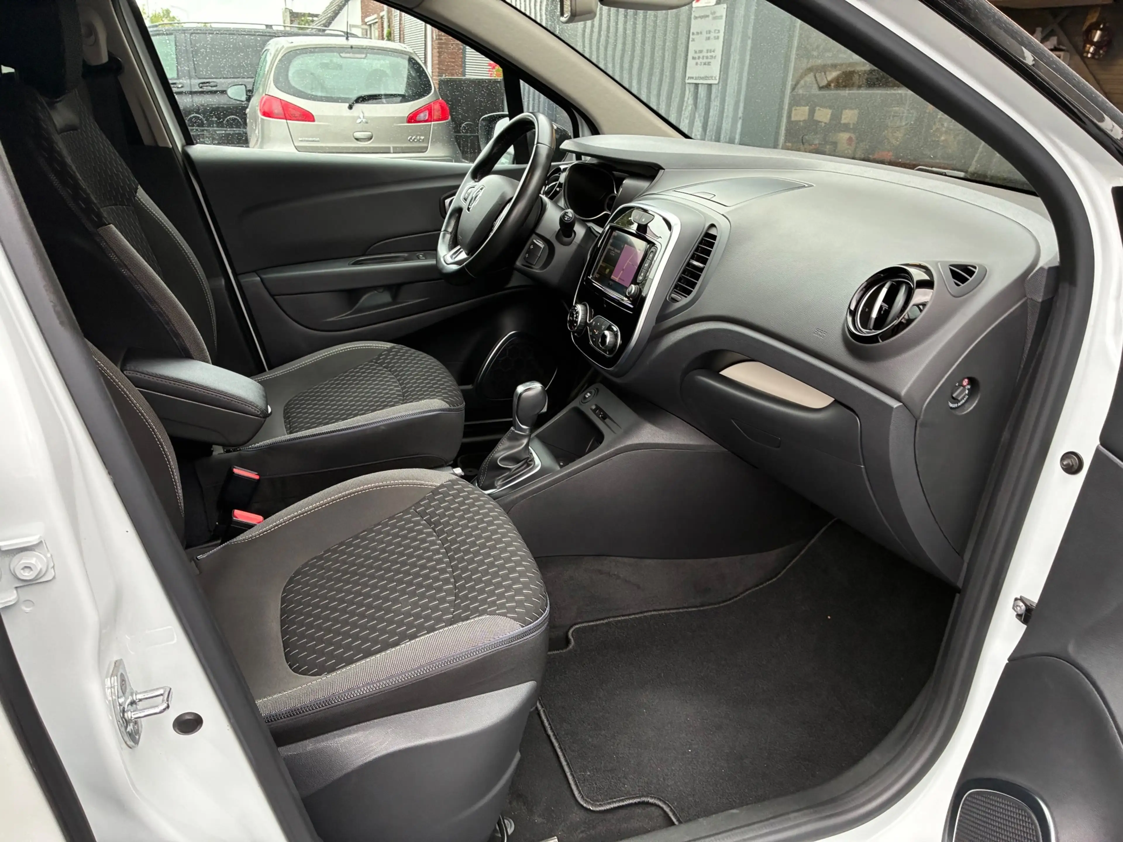 Renault Captur 1.3 TCe Intens Automaat Climate controle Navigatie — photo 10