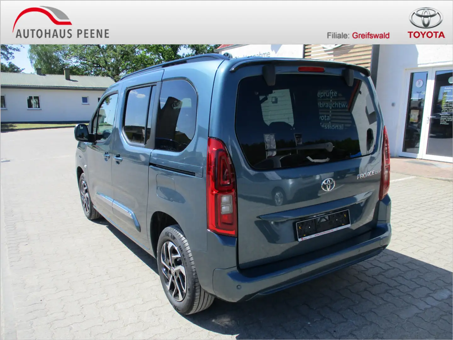 Toyota Proace City Verso 1.2 L1 Team Deutschland SHZ Blauw - 2