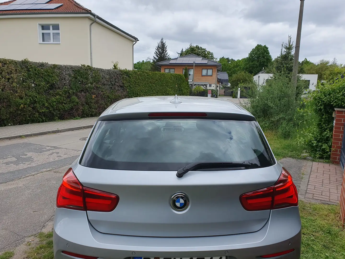 BMW 118 118i Aut. Sport Line Silber - 2