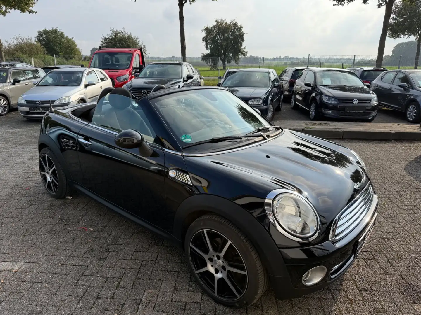 MINI Cooper Roadster Schwarz - 2