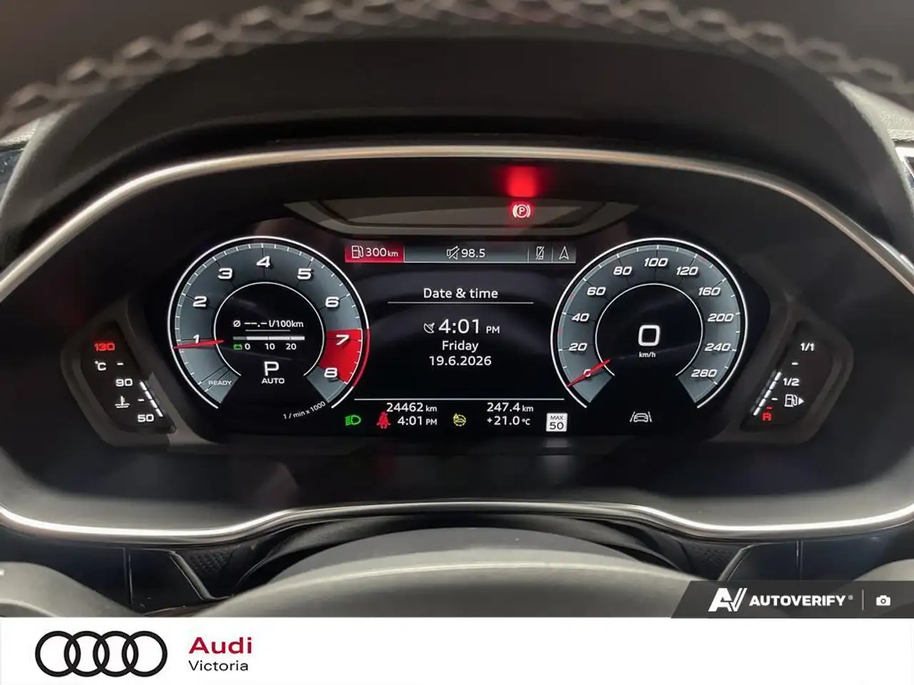 Audi Q3 photo Audi Q3