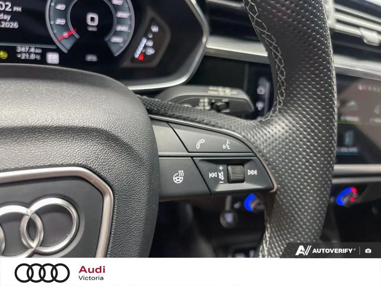 Audi Q3 photo Audi Q3
