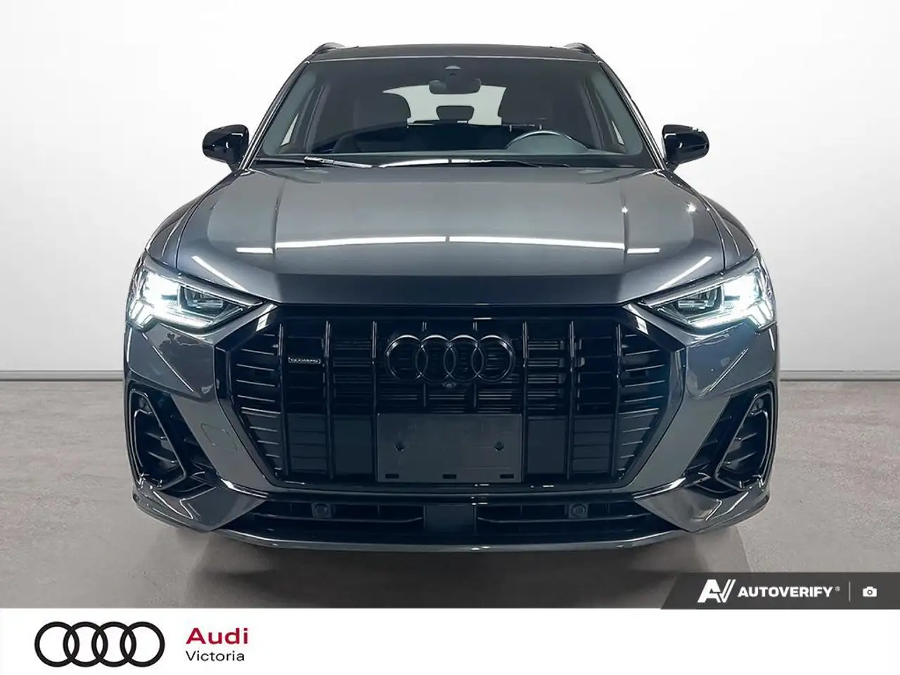 Audi Q3 photo Audi Q3