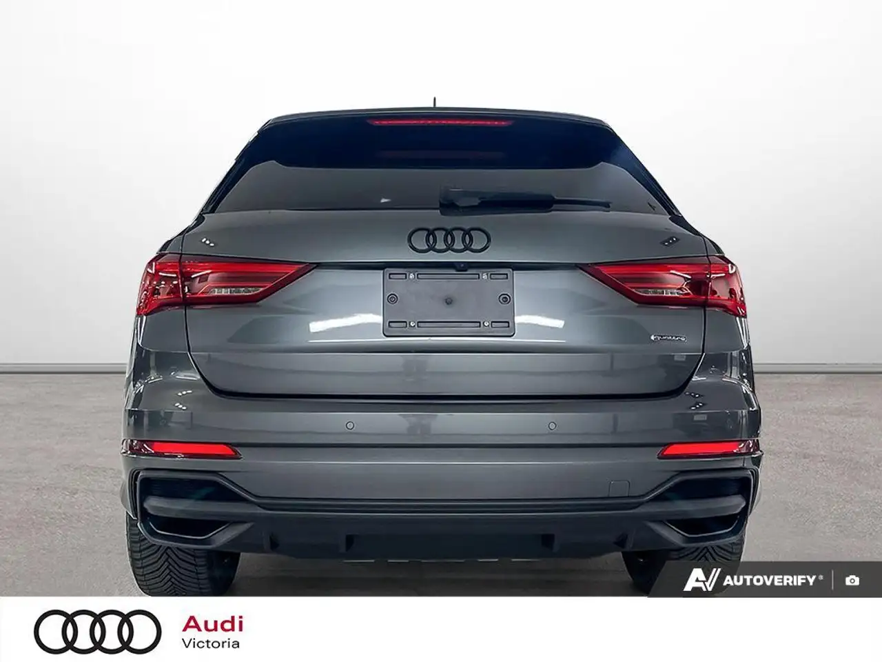 Audi Q3 photo Audi Q3